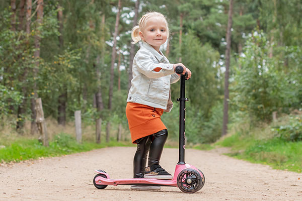 Esmee is 2 jaar oud en 92 cm lang